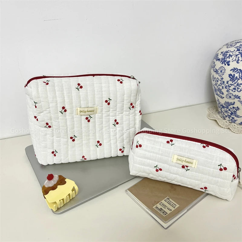 Large Capacity Women's Cosmetic Bag