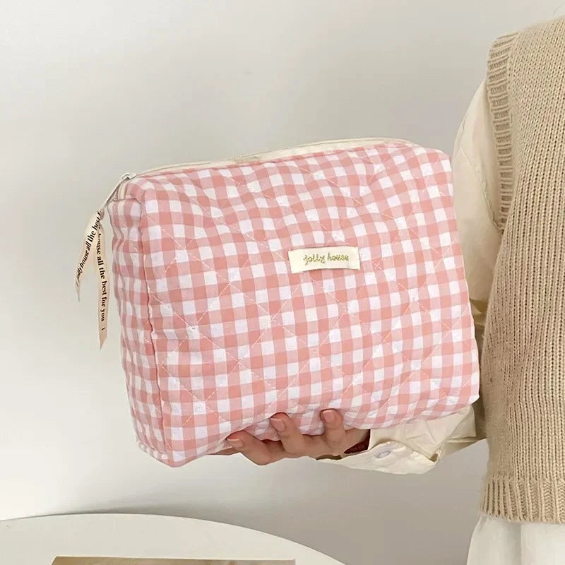 Large Capacity Women's Cosmetic Bag