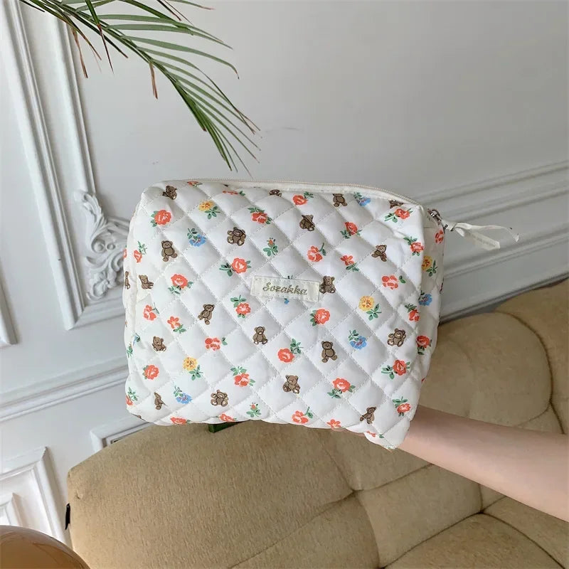 Large Capacity Women's Cosmetic Bag