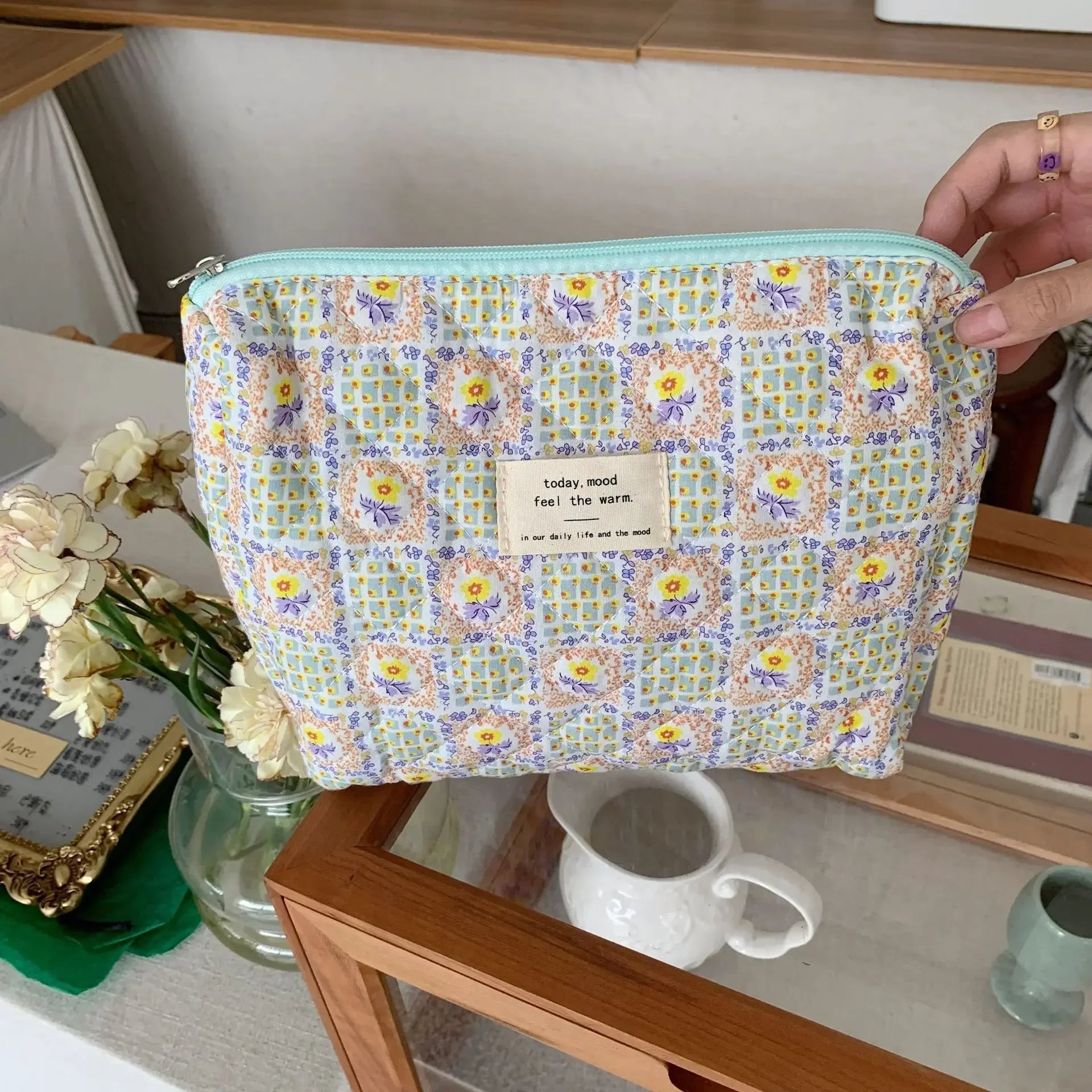 Large Capacity Women's Cosmetic Bag