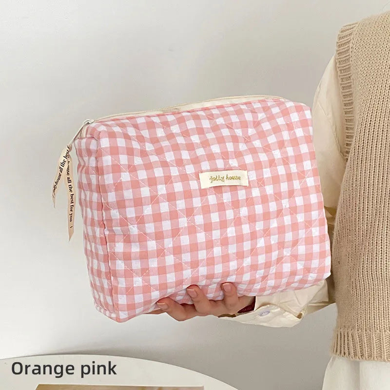 Large Capacity Women's Cosmetic Bag