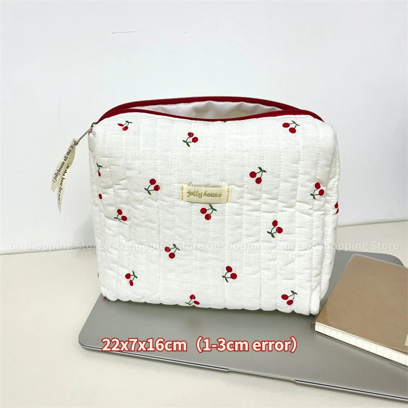Large Capacity Women's Cosmetic Bag