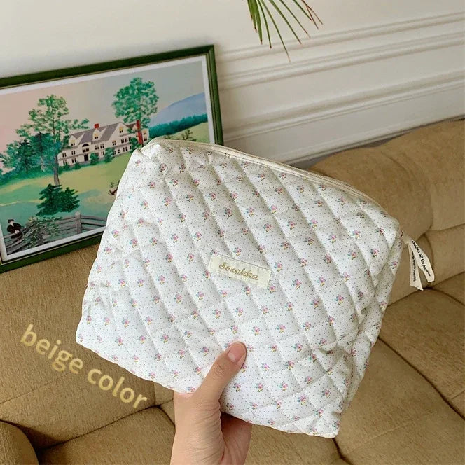 Large Capacity Women's Cosmetic Bag