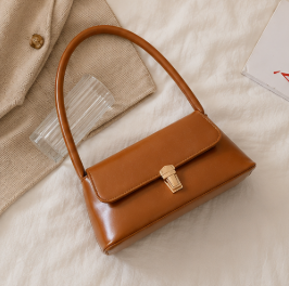 Minimalist Underarm Bag